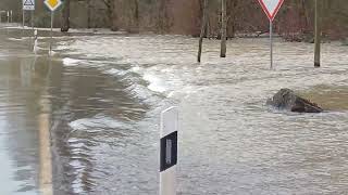 Leine Hochwasser: die L 390 zwischen Havelse und Seelze ist in beiden Richtungen gesperrt!