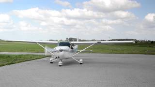 Cessna 172 SP-CES - start silnika