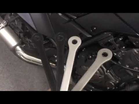 Yamaha Tenere 700 T7 Suspension Lowering Links - YouTube