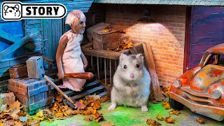 Hamster vs Granny in the Scary House Maze 🐹 Homura Ham
