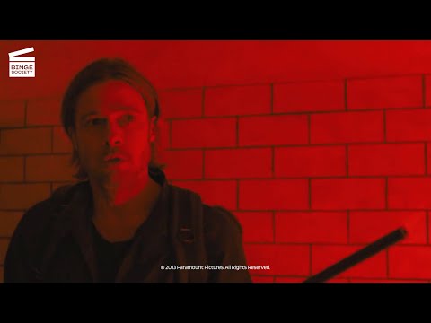 World War Z: We’re surrounded (HD CLIP)