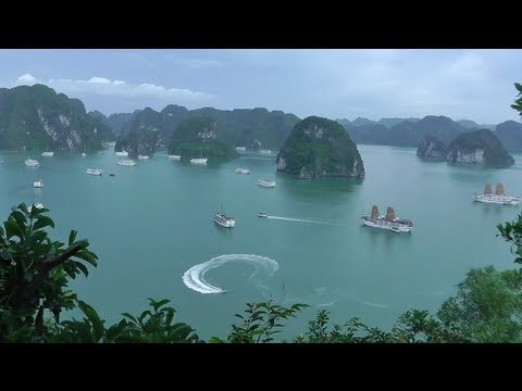 Traveling Vietnam: Hanoi to Halong Bay Traveling Vietnam: Hanoi to Halong Bay