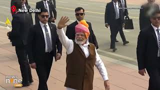 Republic Day 2024 | PM Modi Breaks Protocol, Greets People at Kartavya Path | News9