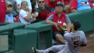 SF@STL: Duffy makes a sliding catch in foul territory