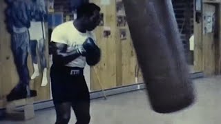 Rare footage of Earnie Shavers hitting heavy bag