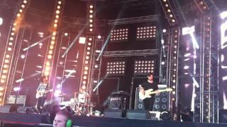 The 1975 @ MTV Crashes Plymouth 15.7.14