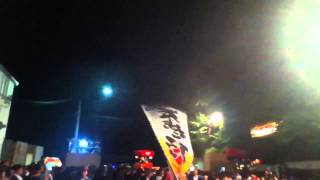 2014年 御坊祭・本祭(42) 華麗に差される東薗組のノボリ