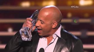 Vin Diesel: Actor Sings Tribute to Paul Walker in People's Choice Awards Acceptance Speech