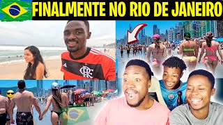 MEUS AMIGOS NAO ACREDITAM QUE ELE JA ESTA NO RIO DE JANEIRO, E LOGO FOI A PRAIA NO BRASIL