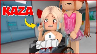 KARDEŞİM BÜYÜK BİR KAZA GEÇİRDİ! ROBLOX BROOKHAVEN 🏡 RP | KÜBRA NİSA