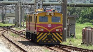 (4K) 8741次 8742次 CMB43電車線維修車(架線工程車) 停靠北新竹車站後返回