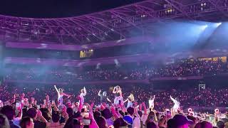 Twice - Touchdown | 2022.05.15 Los Angeles, CA | 4th World Tour III Encore Day 1