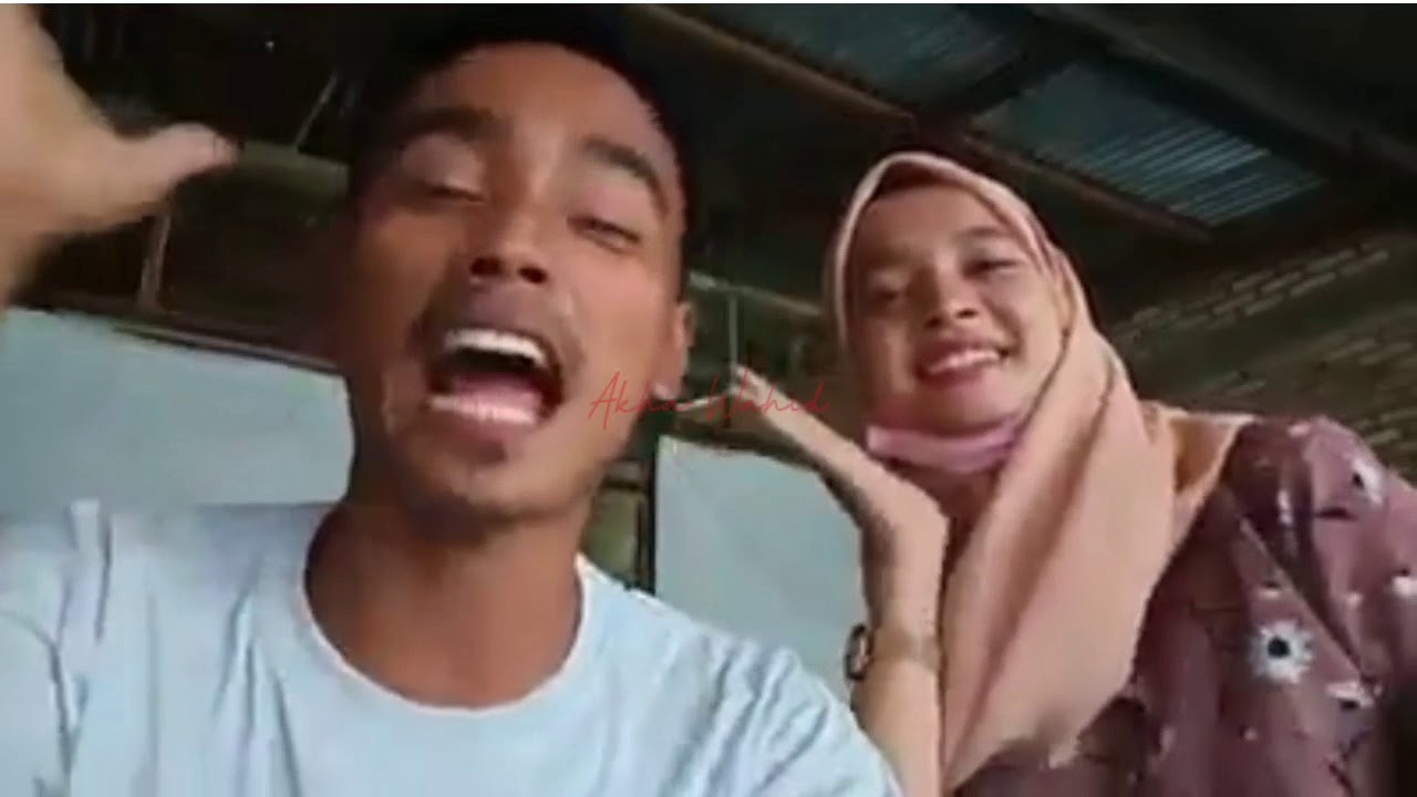 Dua Remaja Mendadak Viral - YouTube