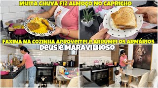 FAXINA NA COZINHA|APROVEITEI PARA ORGANIZAR OS ARMÁRIOS| PREPAREI UM ALMOÇO| ORGANIZANDO E DECORANDO