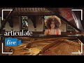 Kandace Springs Performs 