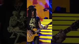 Guns N' Roses - Don't Cry - Slash Guitar Solo (LIVE)