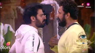 Bigg Boss 18: Rajat Dalal vs KaranVeer Mehra किस बात पर बिगड़े दोनों के समीकरण