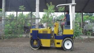 ROAD ROLLER SAKAI TW25