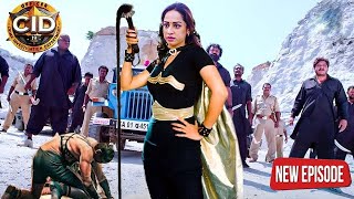 बीच राह में Ladies को लूटने वाले गुंडों की Officer Purvi ने की धुलाई || CID || Latest Episode 2024