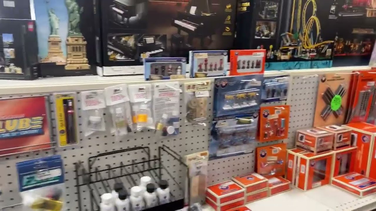 A Visit To Hobbytown U.S.A. In Tampa, Florida - YouTube