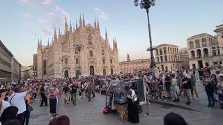 意大利米兰广场舞ItalyMilanSquareDancing