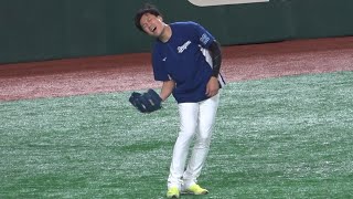 キャッチボール中もリアクション芸を欠かさない大野雄大 (2022/05/14)