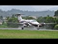 Beechcraft King Air 260 Pousando na Chuva