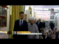 Assad appears at mosque in Syrian capital