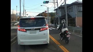 香川高専バイク通学：黄センターラインはみ出し・交差点割込