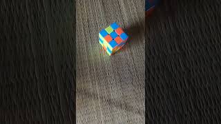 how to solve Rubik's cube 1 second #shorts #viral #ytshorts #trending