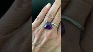 21030-amethyst-brazil-10.60-ct-trillion-ravenstein