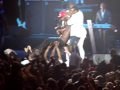 Akon A Bercy Le 11 Avril 2009 Quot Right Now Quot 3 Saut Ds La Public