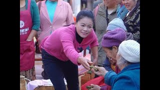 农村的集市，看似人间烟火，同时也藏着很多普通人的生活希冀