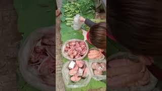 # ត្រីធម្មជាតិនៅផ្សារស្ទឹងមានជ័យចាស់សំបូរណាស់.👍♥️