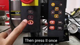 How to switch on the Instron machine