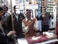 delhi paan wala giving paan recipe