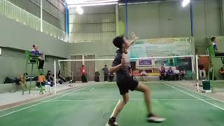 Semi final Popda bulutangkis SMA