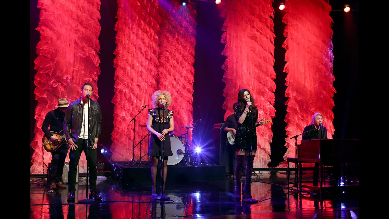 Little Big Town Performs 'Girl Crush' - YouTube