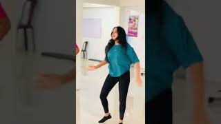 එකනම් බලන්න ඔන නැටුමක්😍💖@YouTube #dancevideo #trrndingshorts #viralshorts