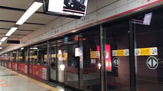 港鐵(深圳)/深圳地鐵4號綫：南車浦鎮A型電動列車不載客駛經會展中心站