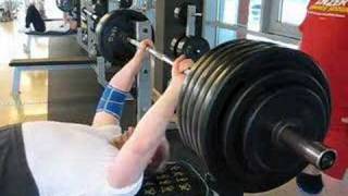 Victor Vs Jesse 200 Lbs Bench Press Challenge Drive By Productions