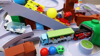 Satisfying Marble Run Building Tracks ASMR cars and marbles through tunnel