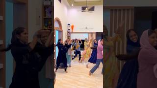 ഡാഡി മമ്മി വീട്ടിലില്ല.                  #youtubeshorts #youtube #dance #like #trending