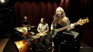 Rebecca Johnson Band *GEORGIE PORGIE* Live @ Mingara(16/4/16)