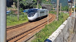 232次樹林發車經由北迴線開往壽豐的EMU3000型十二輛編組EMU3020皮蛋豆腐騰雲號綠色帶新城際自強號列車