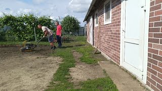 ЖИЗНЬ В ДЕРЕВНЕ/ДЕЛАЕМ ДВОР И ОГОРОД ЛУЧШЕ/СОСЕДИ ПОМОГАЮТ,РАБОТА ИДЁТ ВЕСЕЛЕЕ