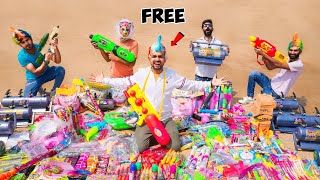 Giving All Holi Gadgets To Kids - बच्चों के साथ मनाई होली | MR. INDIAN HACKER