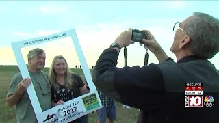 What's the difference between a total solar eclipse and a partial eclipse?