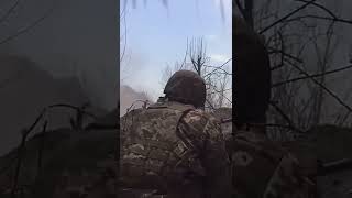 Жуткое видео боя с передовой на Донбассе
