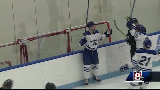 UNE hockey team beats Bowdoin